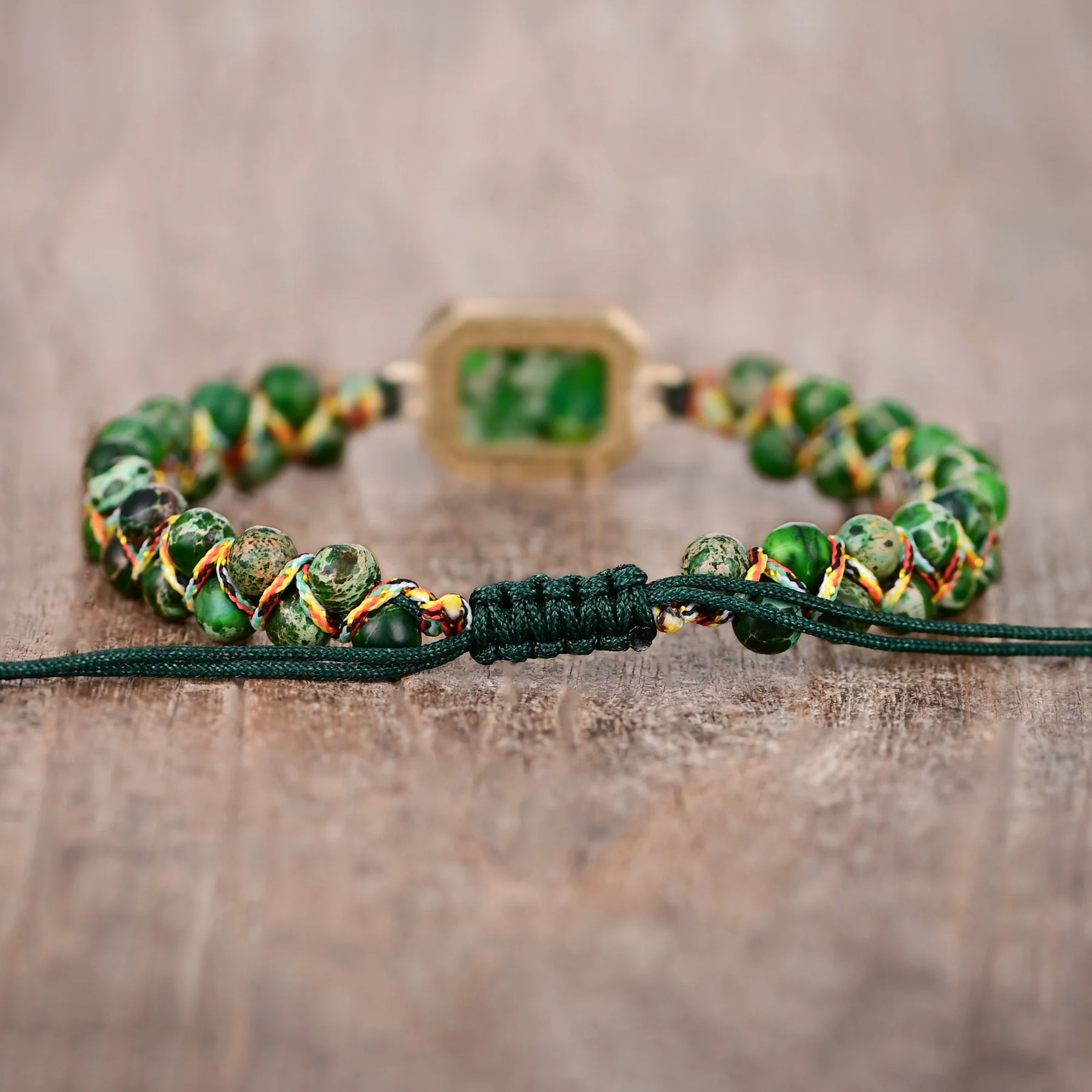 Green Rectangular Stone Pendant Beaded Bracelet