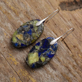 Genezende Zeejaspis Dangle Earring